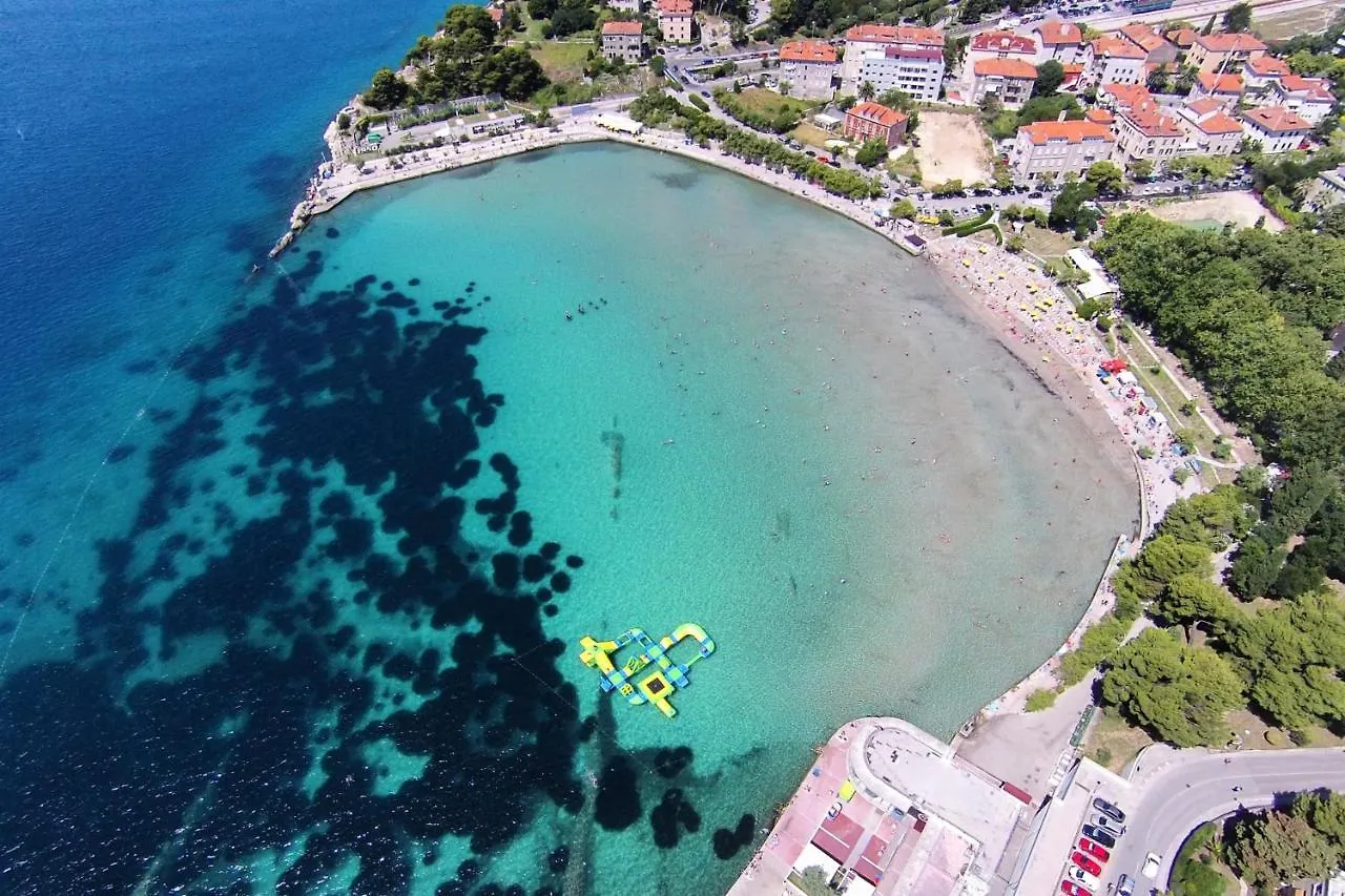 Apartments With Wifi Split - 21804 Croatia